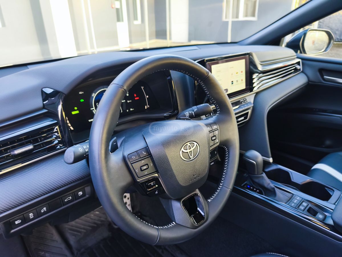 Toyota SE — миниатюра 4