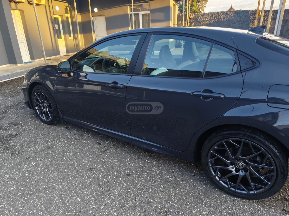 Toyota SE — миниатюра 8