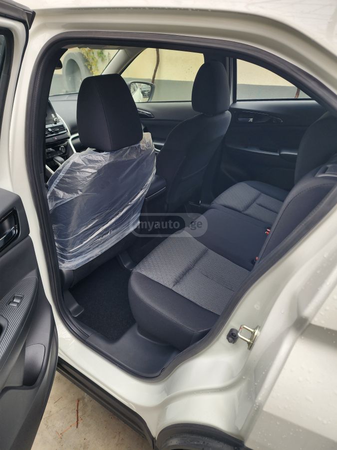 Mitsubishi Eclipse Cross 2025 — миниатюра 10