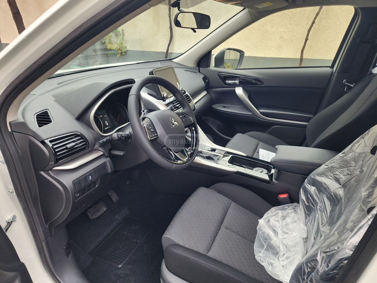 Mitsubishi Eclipse Cross 2025 — миниатюра 5