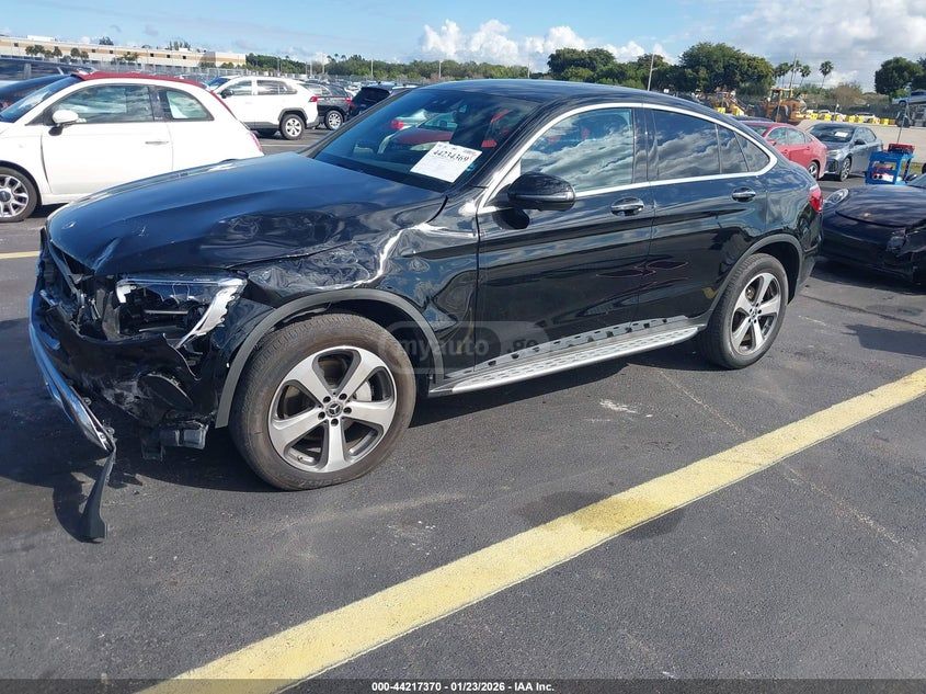 Mercedes-Benz GLC 300 Coupe 2023 — миниатюра 2