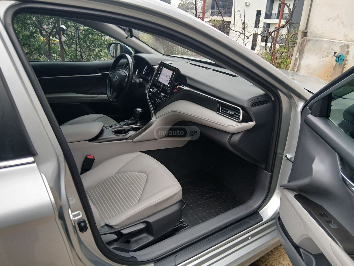 Toyota Camry - фото 11