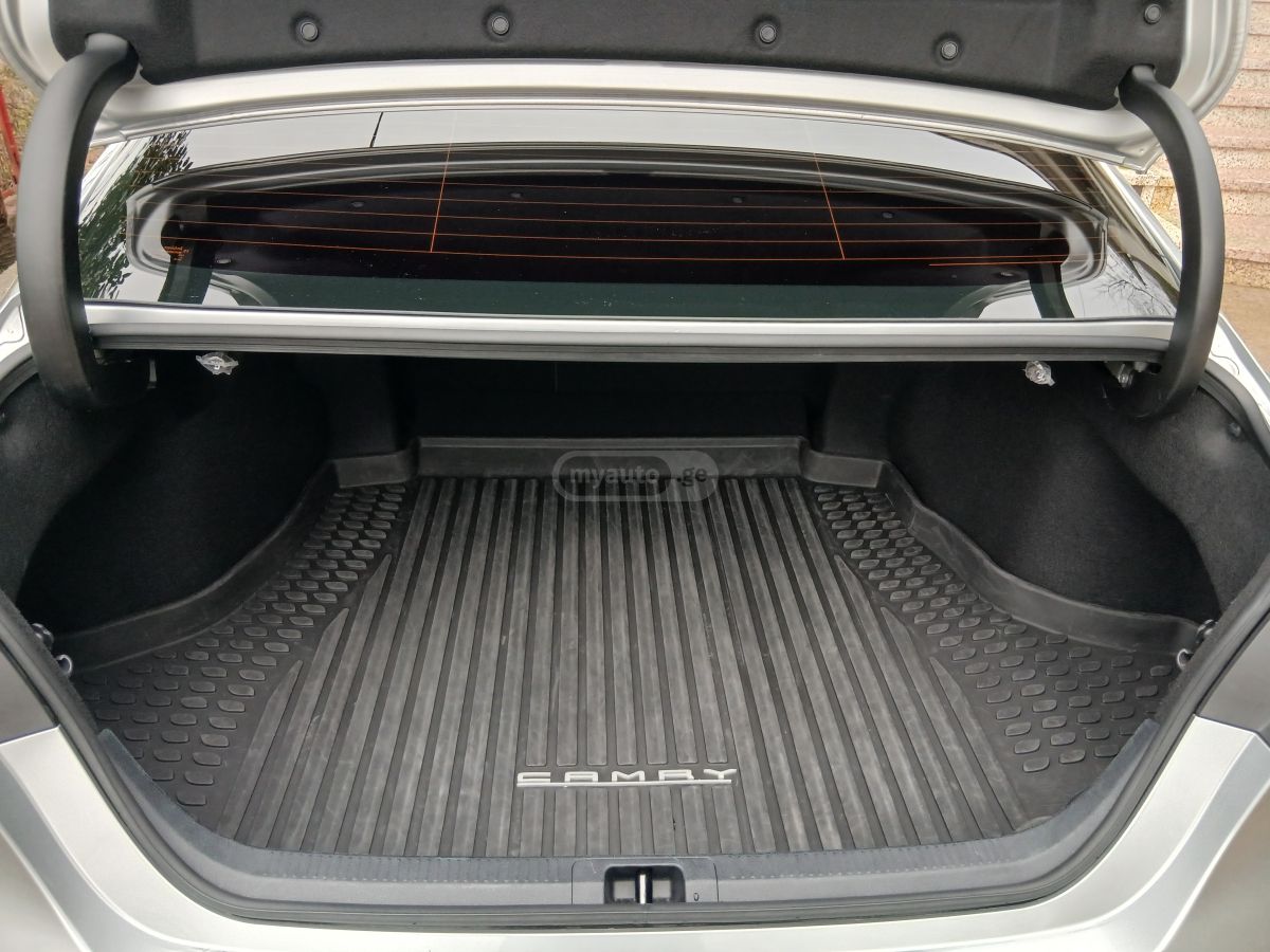 Toyota Camry - фото 15