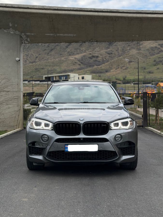 BMW X6 - фото 1