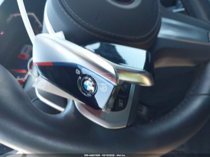 BMW X5 - фото 11