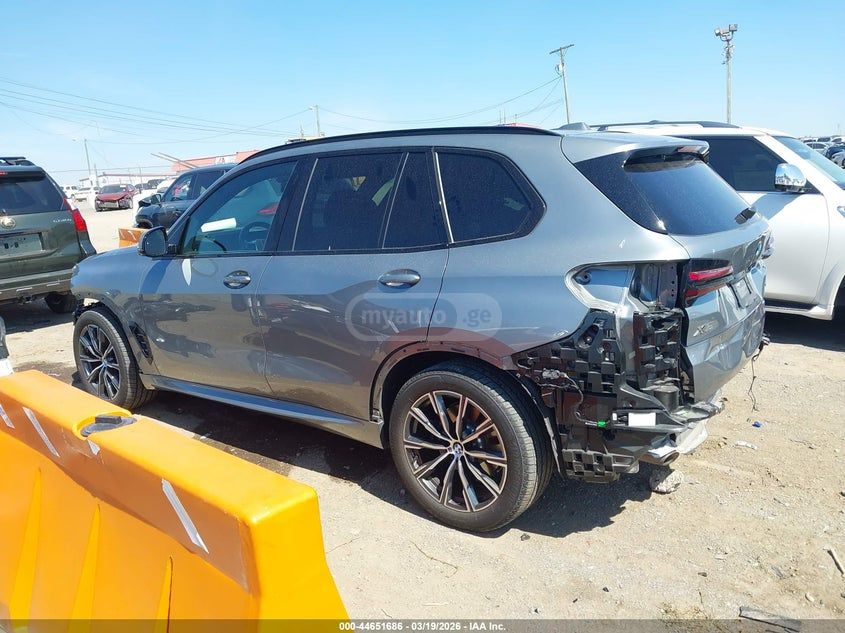 BMW X5 - фото 14