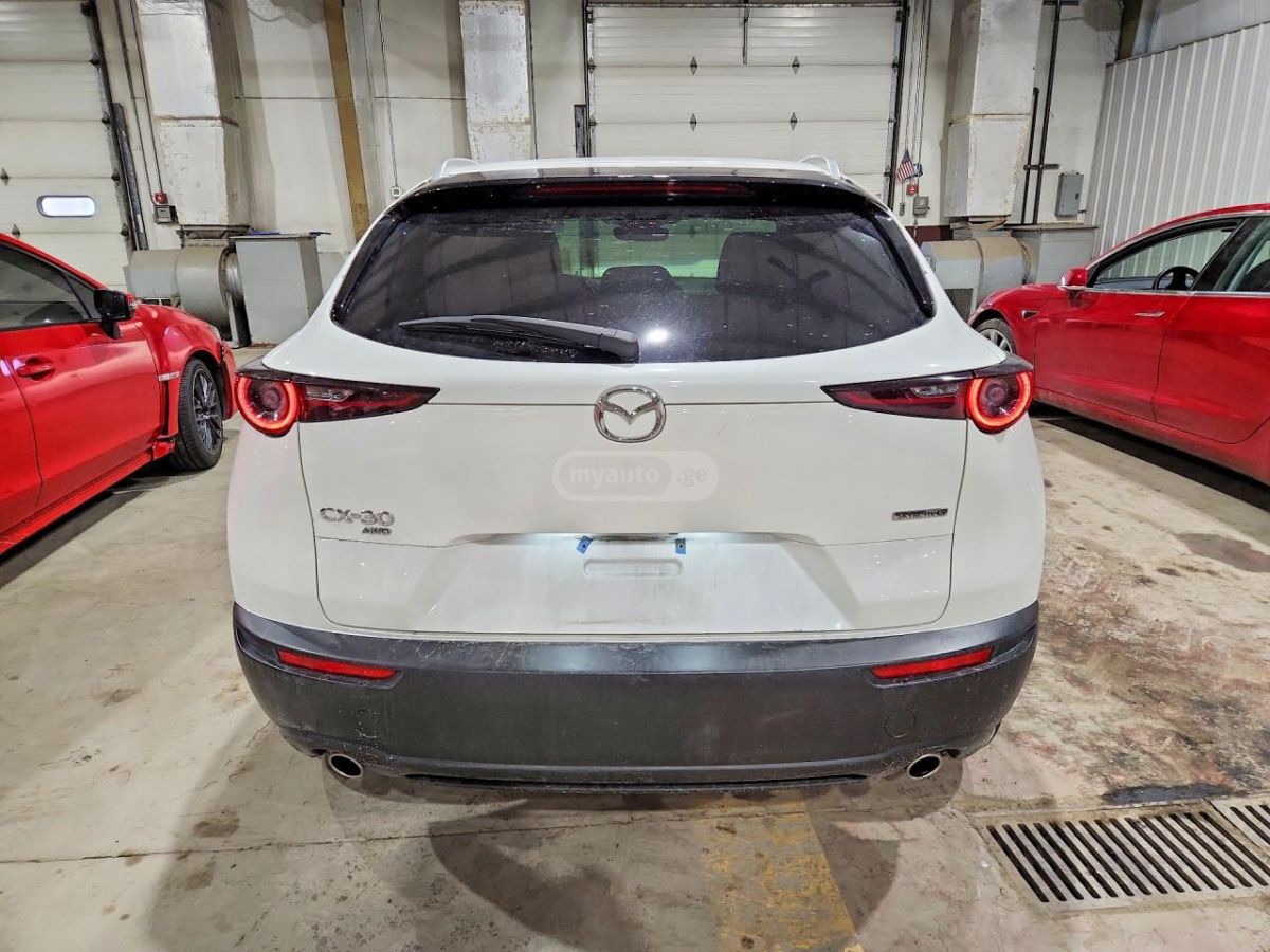 Mazda CX-30 - фото 4