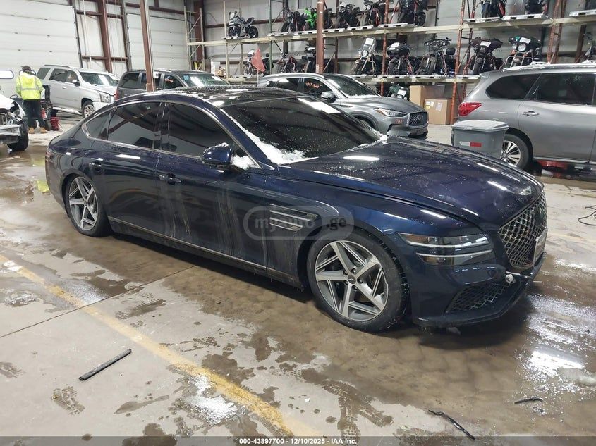 Genesis G80 - фото 1