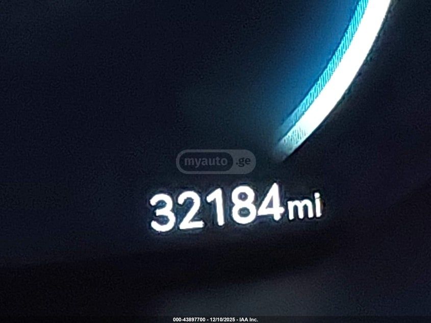 Genesis G80 - фото 14