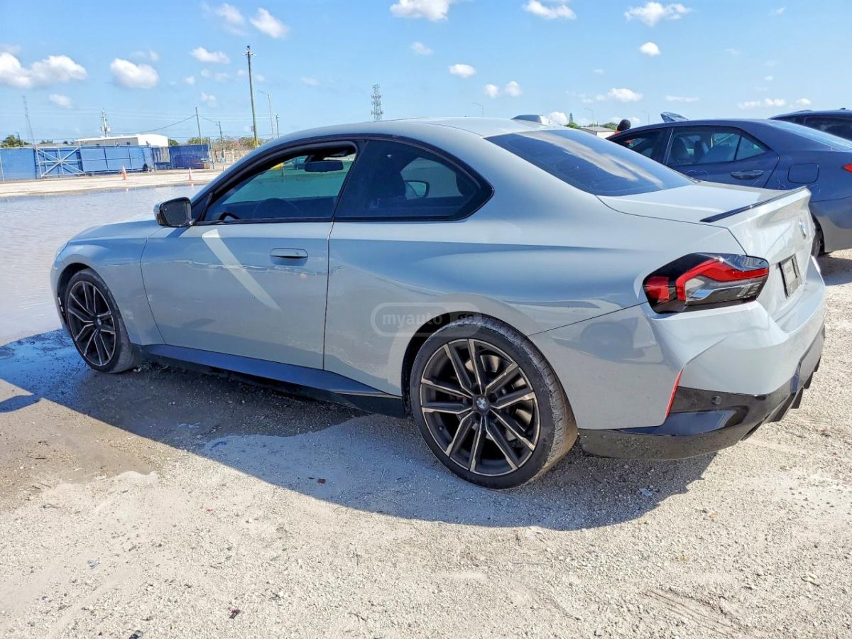 BMW 230i - фото 2