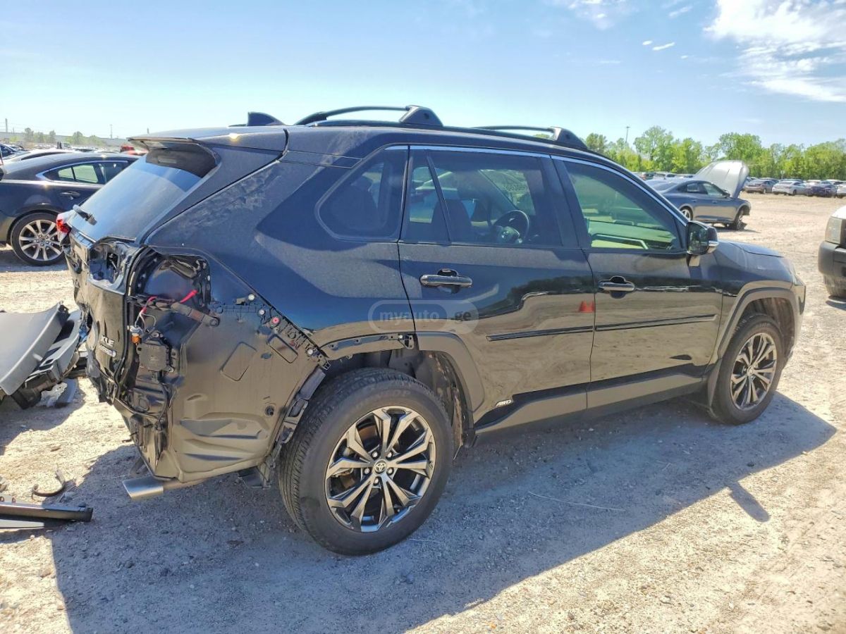 Toyota Rav 4 - фото 4