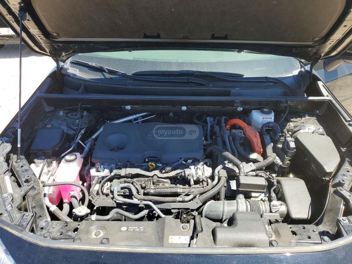 Toyota Rav 4 - фото 8