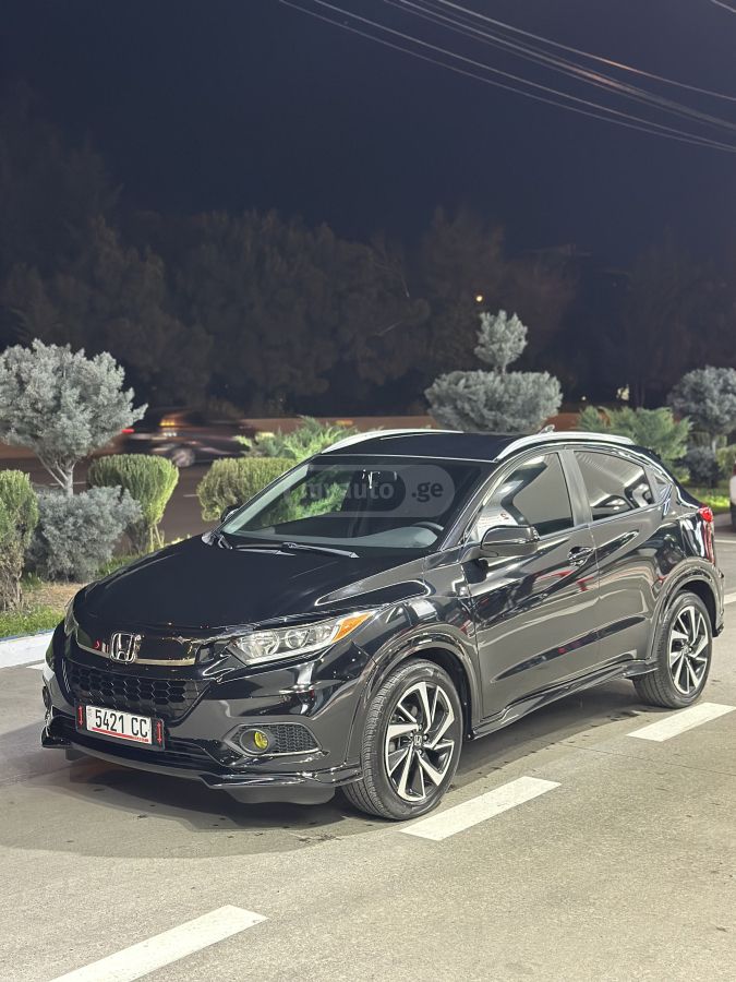 Honda HR-V - фото 1