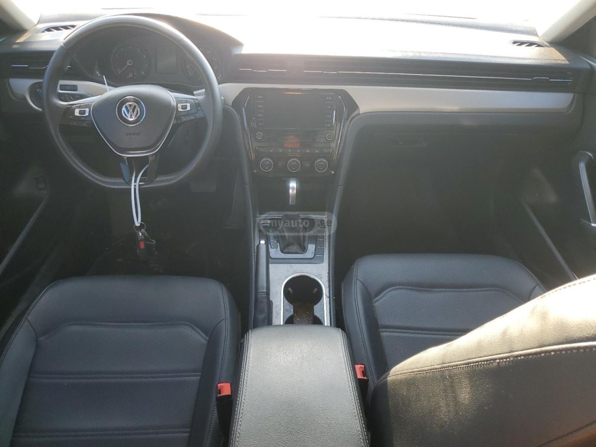 Volkswagen Passat 2021 — миниатюра 8