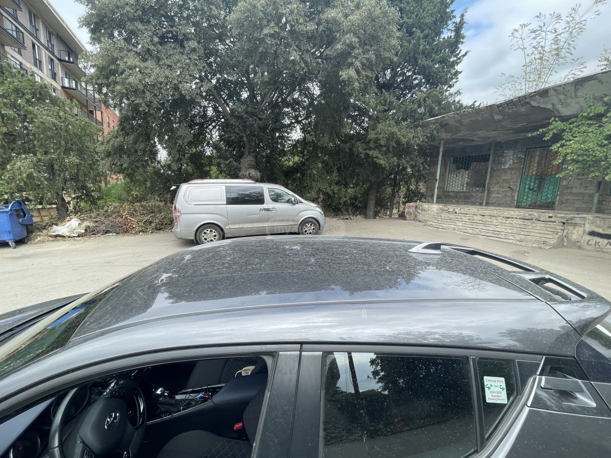 Toyota XLE 4dr Front-Wheel Drive Spor — миниатюра 5