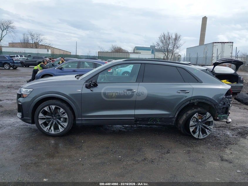 Audi Q8 2025 — миниатюра 14