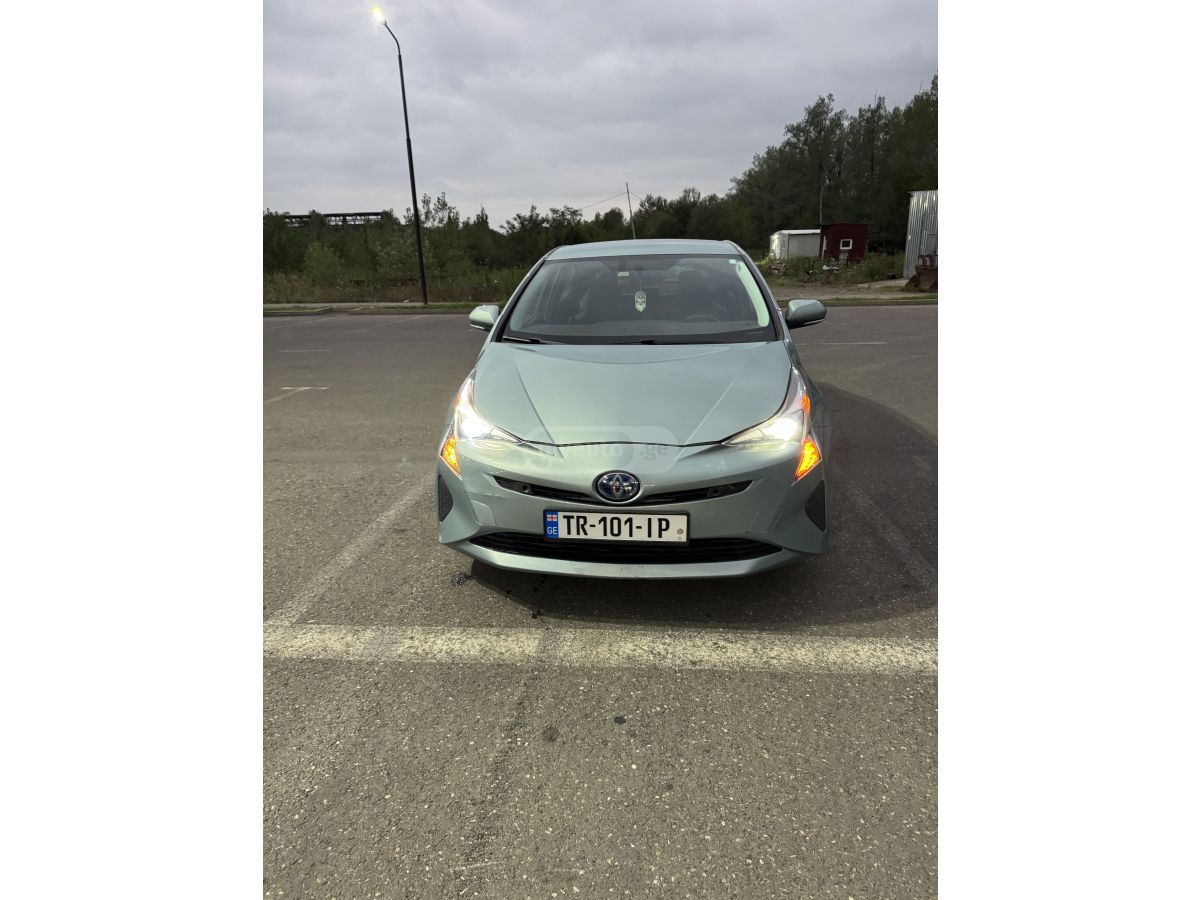 Toyota Prius - фото 3