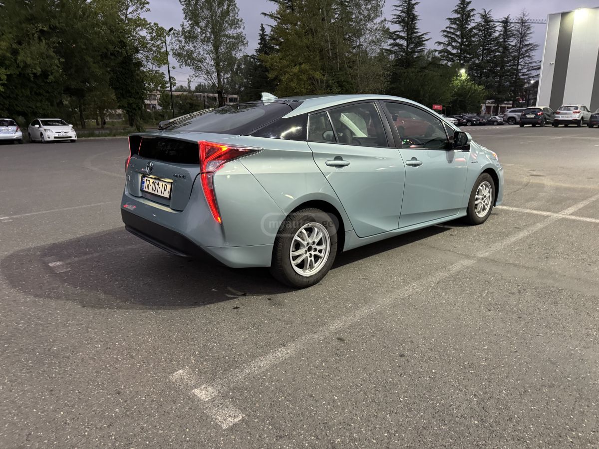 Toyota Prius - фото 7