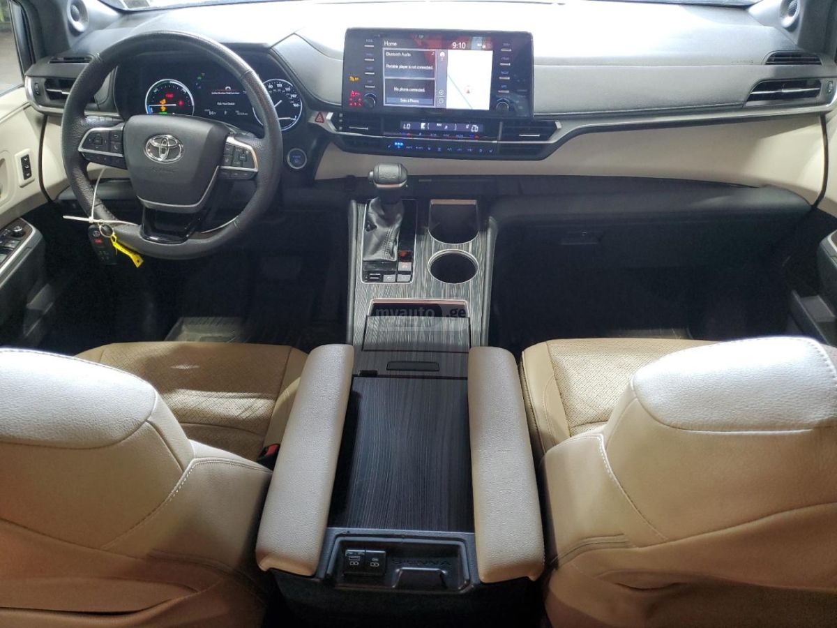 Toyota Sienna - фото 8