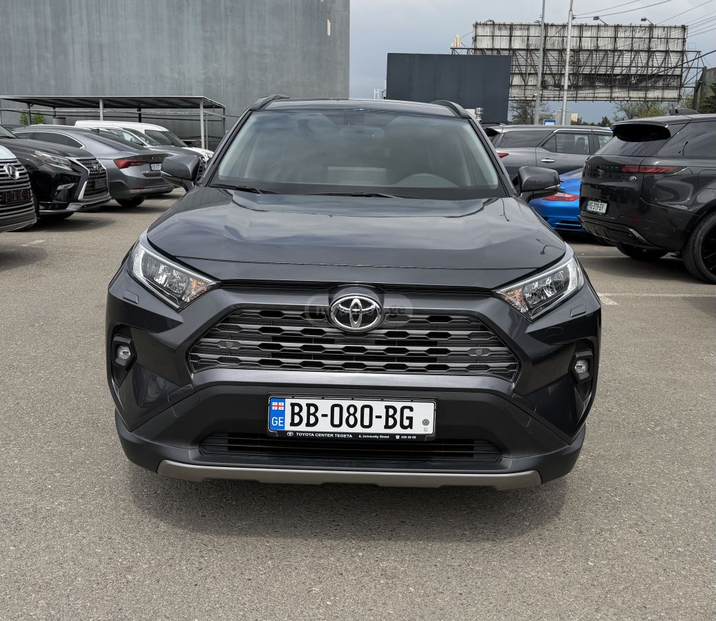 Toyota Rav 4 - фото 1