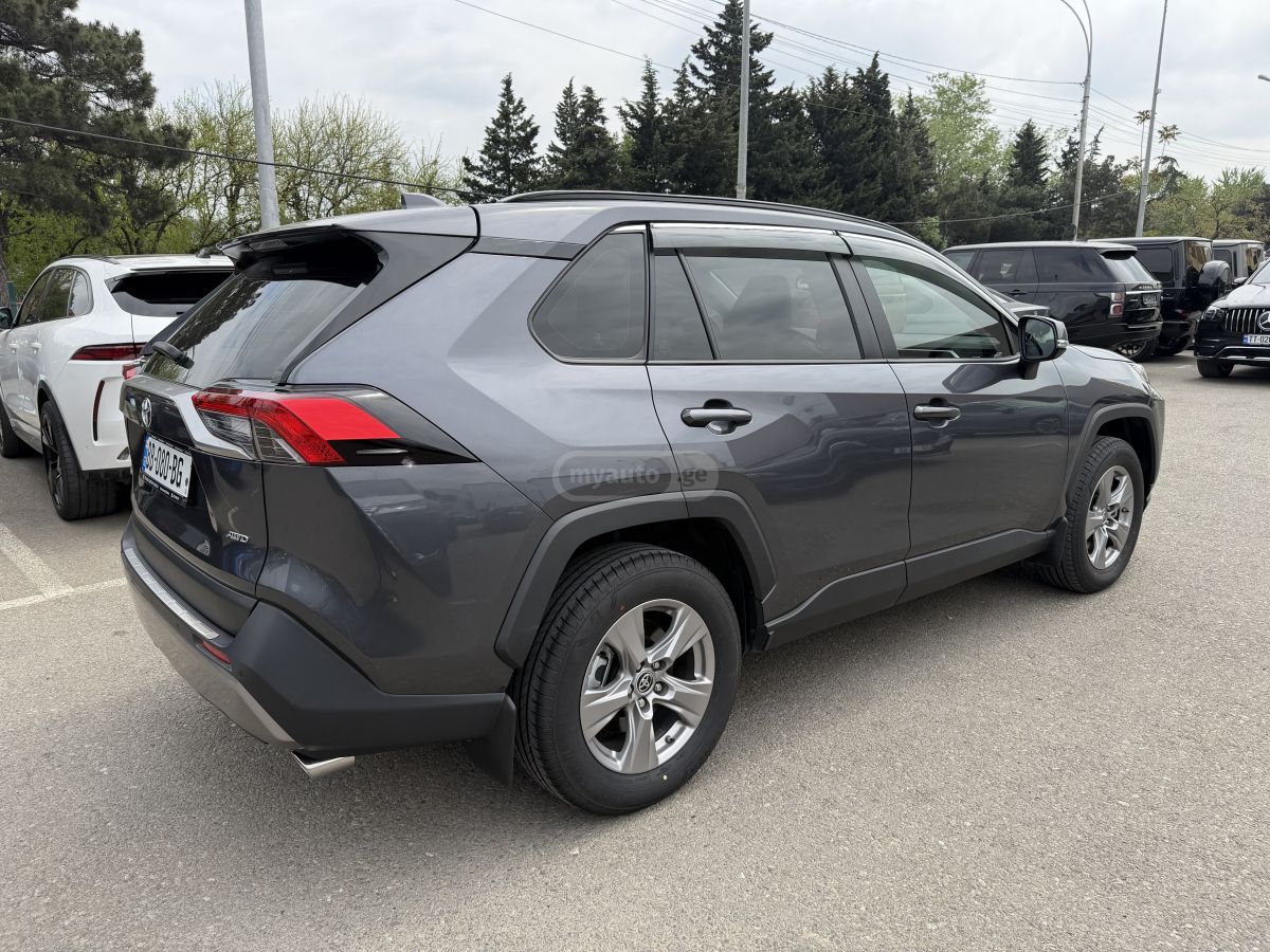 Toyota Rav 4 - фото 5