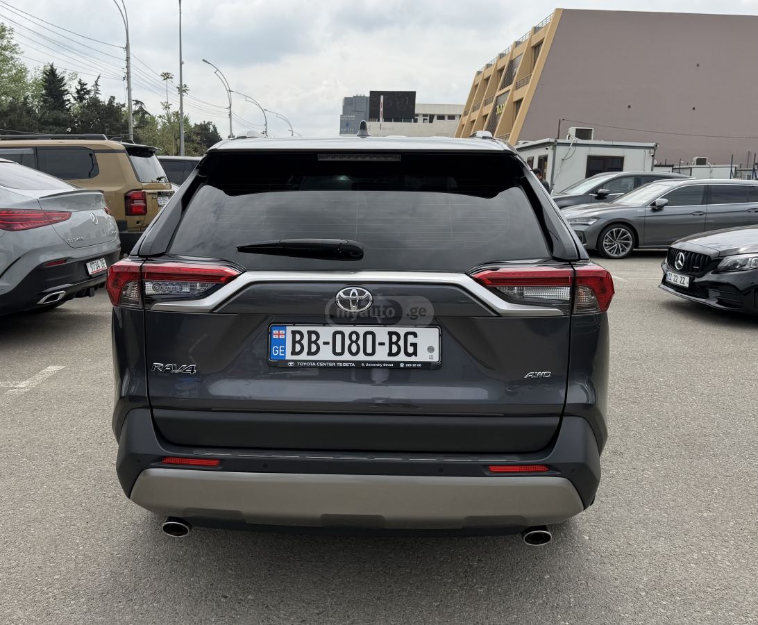 Toyota Rav 4 - фото 6