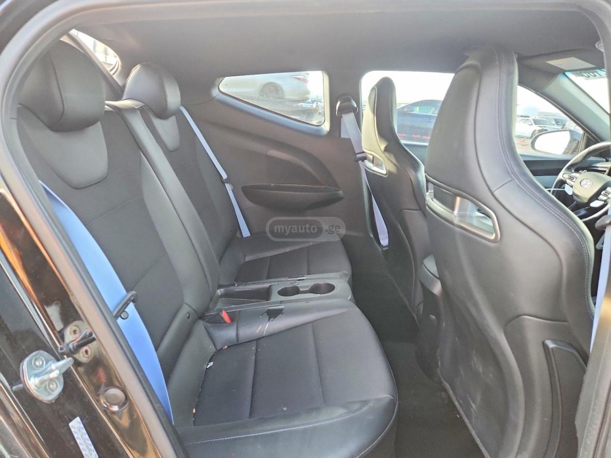 Hyundai Veloster 2021 — миниатюра 10