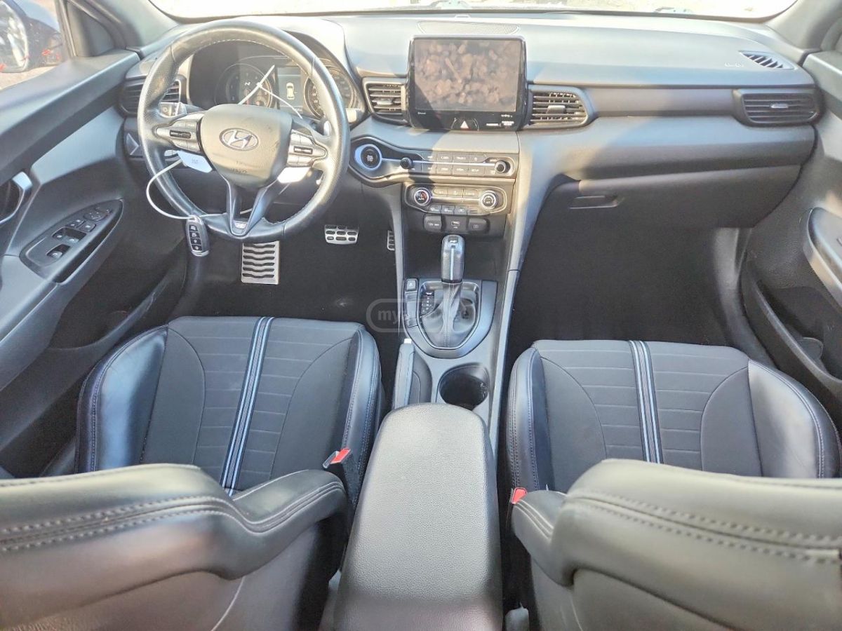 Hyundai Veloster 2021 — миниатюра 8