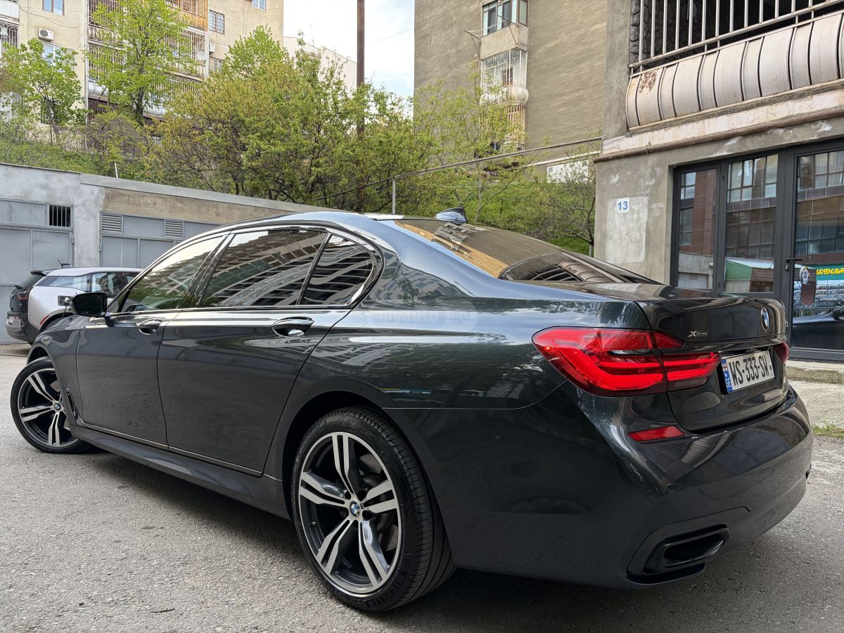 BMW 740 - фото 3