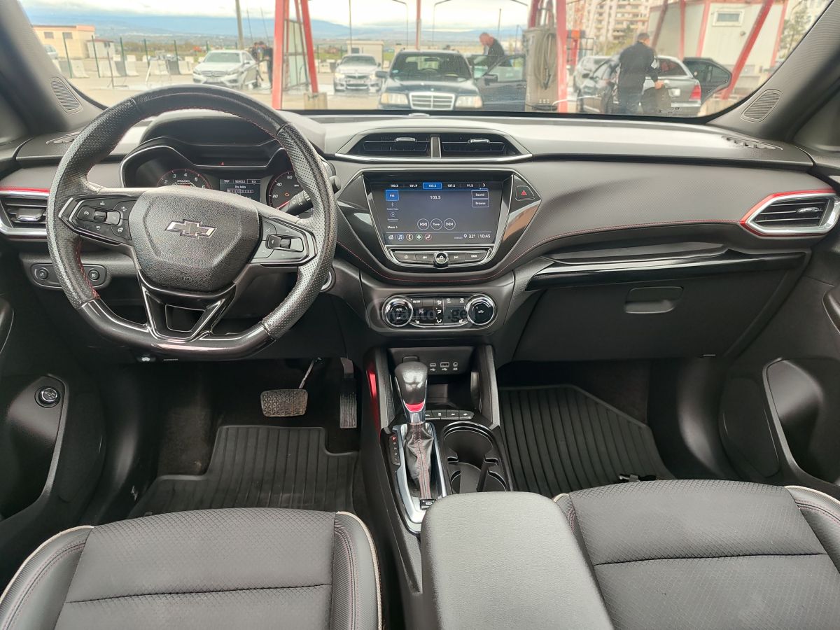 Chevrolet Trailblazer - фото 11