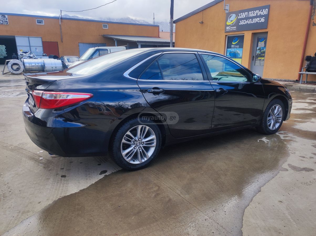 Toyota Camry - фото 9