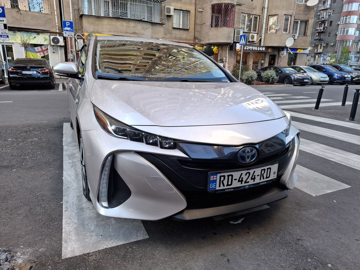 Toyota Prius - фото 6