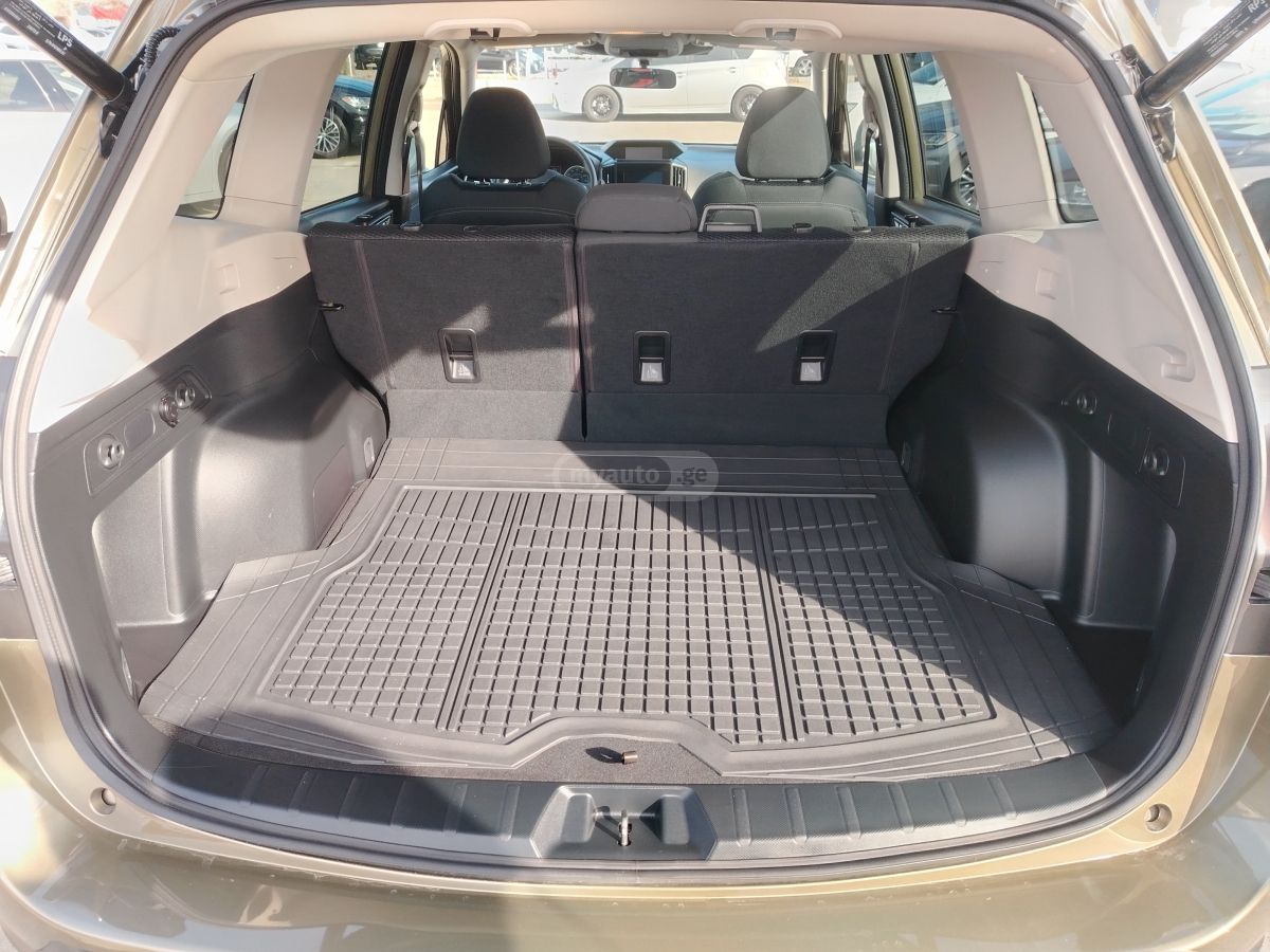 Subaru Premium 4dr All-Wheel Drive CV — миниатюра 12