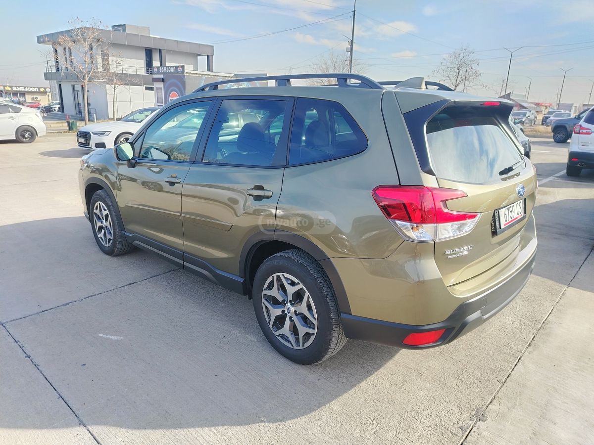 Subaru Premium 4dr All-Wheel Drive CV — миниатюра 6