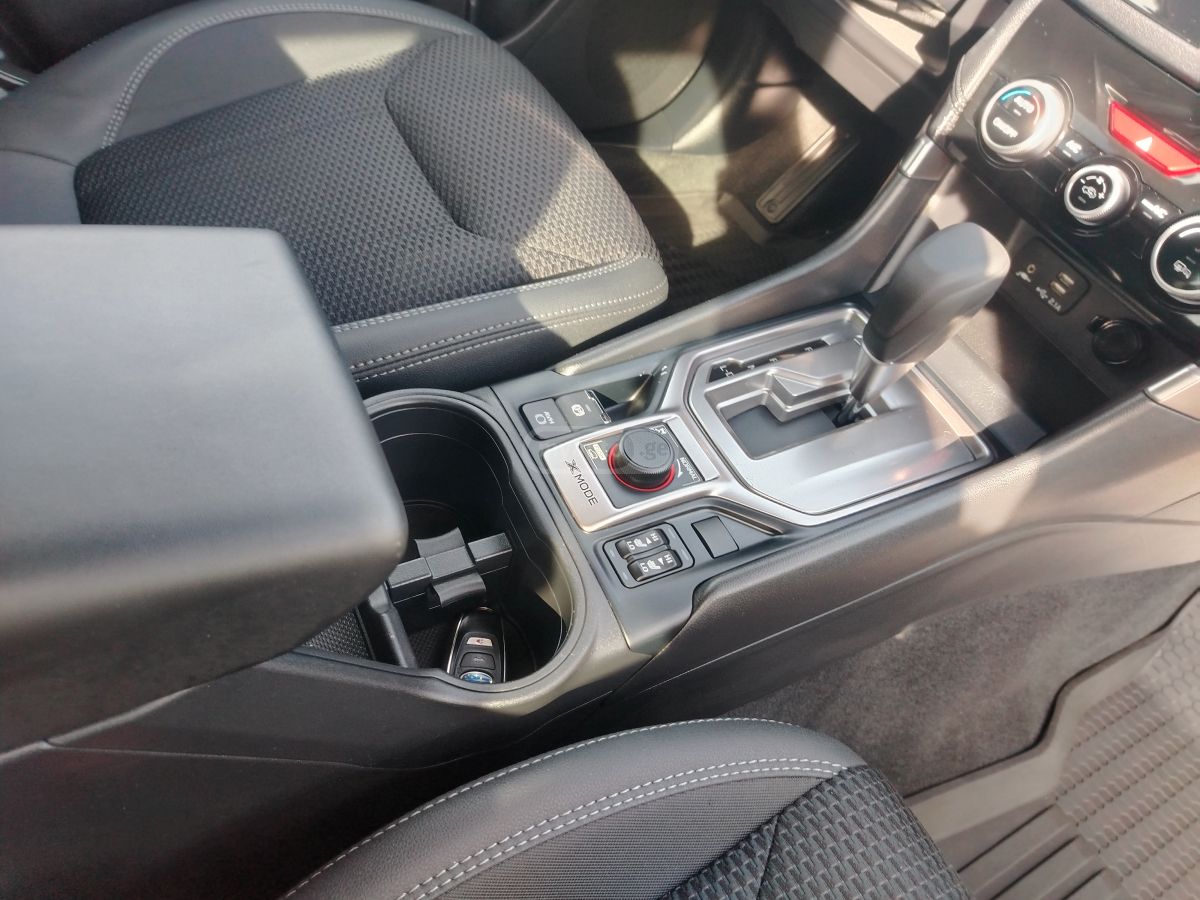 Subaru Premium 4dr All-Wheel Drive CV — миниатюра 9