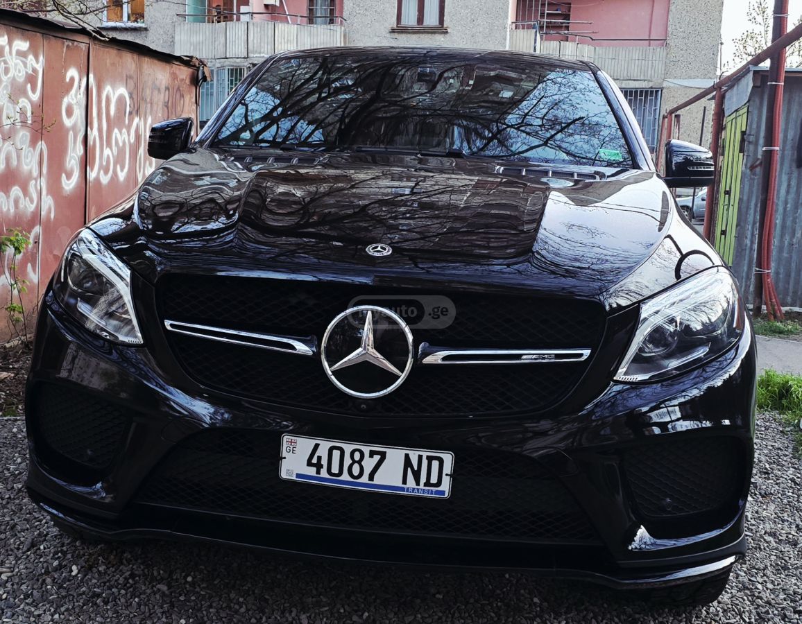 Mercedes-Benz GLE 43 AMG - фото 3