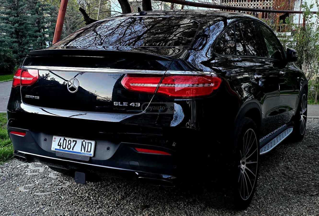 Mercedes-Benz GLE 43 AMG - фото 6