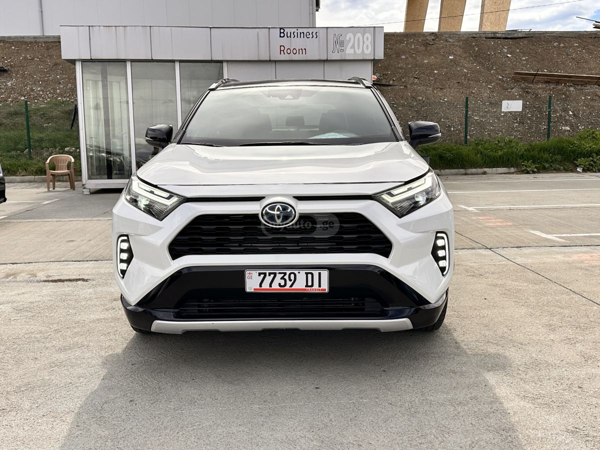Toyota RAV 4 - фото 5