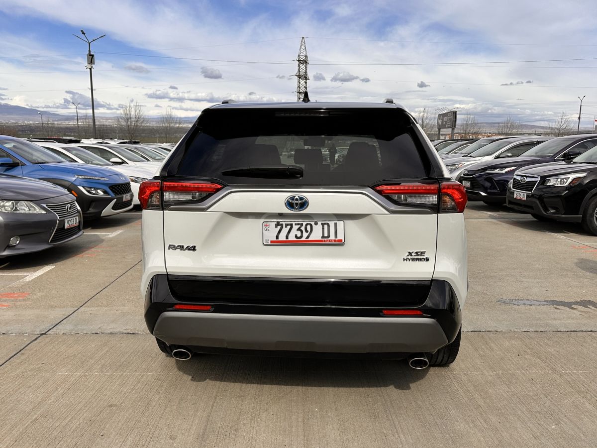 Toyota RAV 4 - фото 8