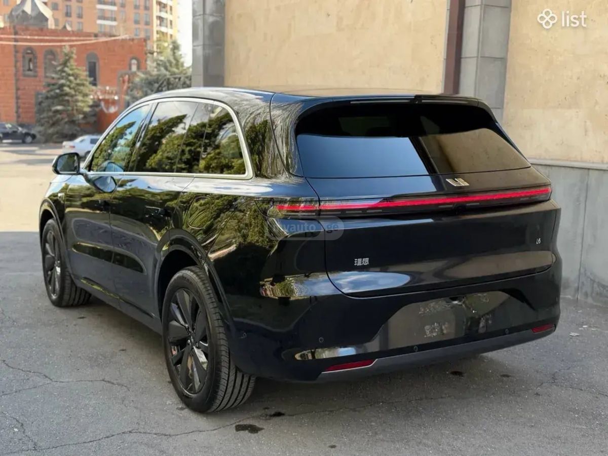 Lixiang L6 - фото 5