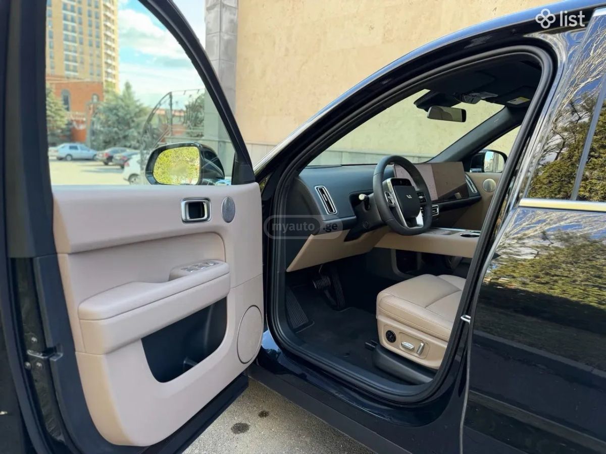 Lixiang L6 - фото 7