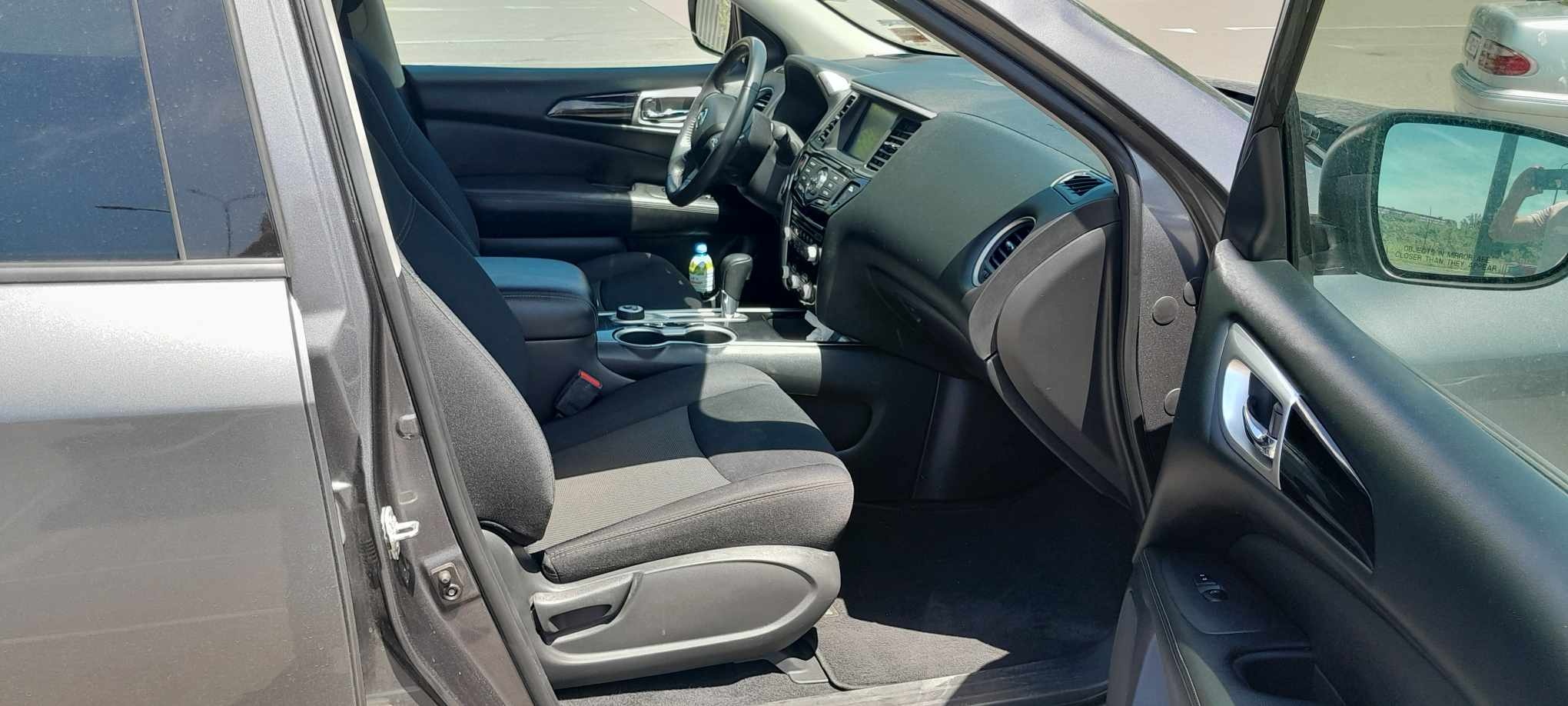 Nissan Pathfinder - фото 1