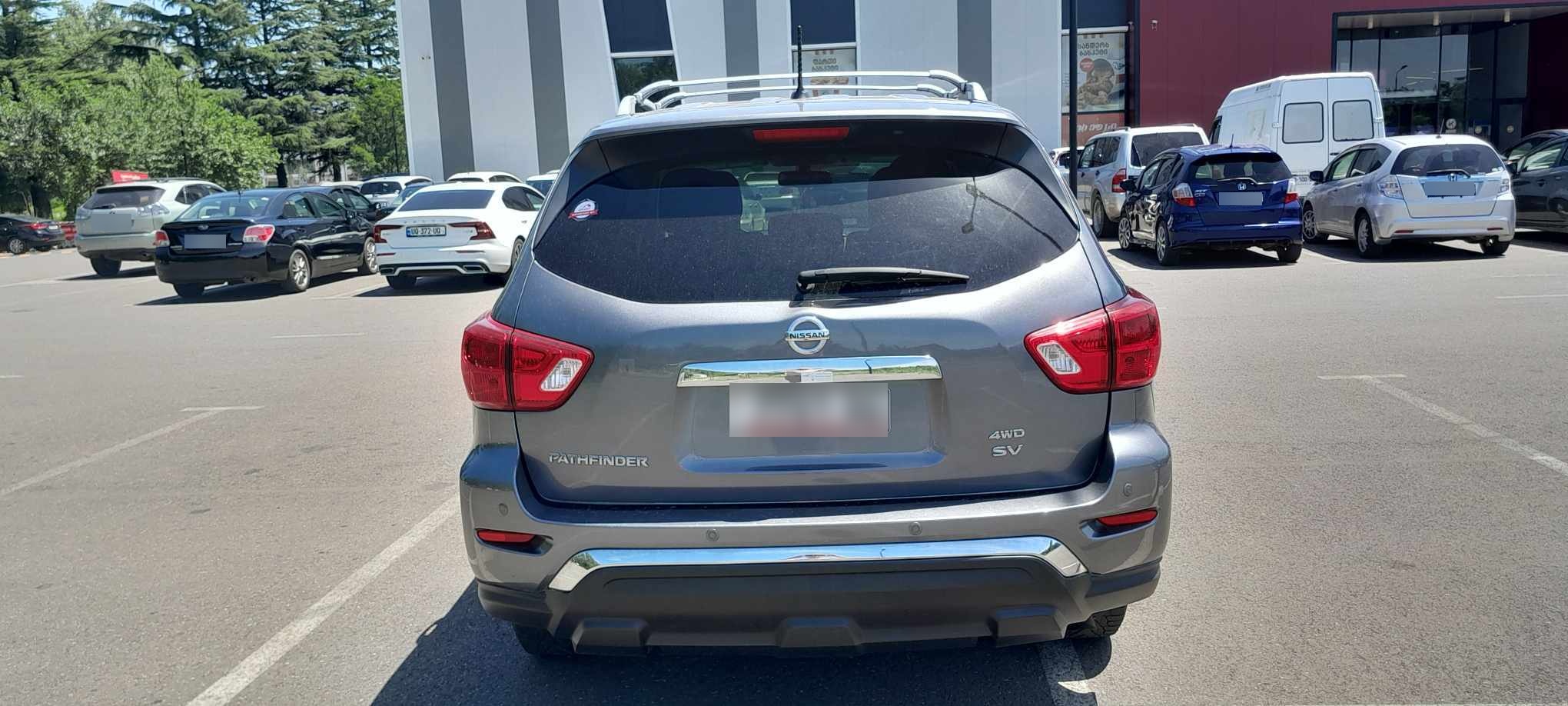 Nissan Pathfinder - фото 6