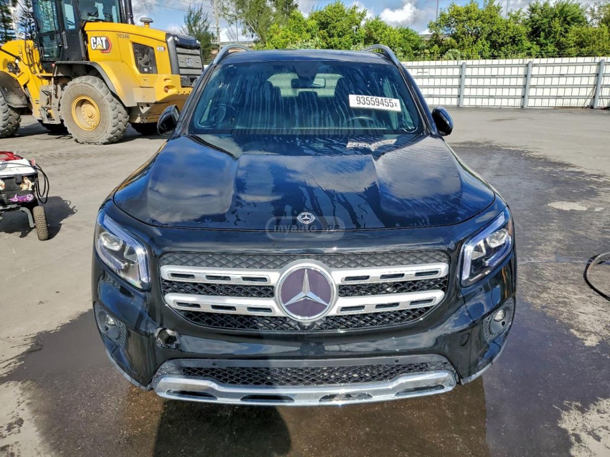 Mercedes-Benz GLB 250 - фото 1