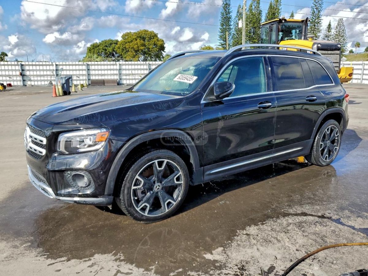 Mercedes-Benz GLB 250 - фото 3