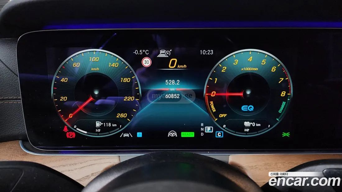 Mercedes-Benz E53 AMG - фото 8