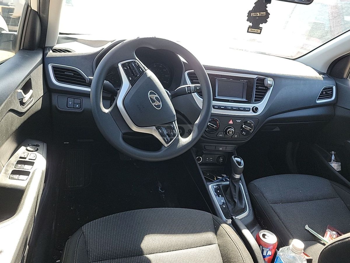 Hyundai SE 4dr Sedan CVT — миниатюра 5