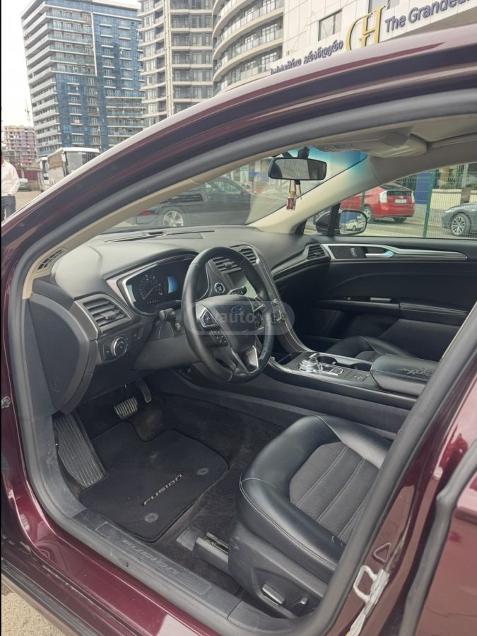 Ford Fusion - фото 10