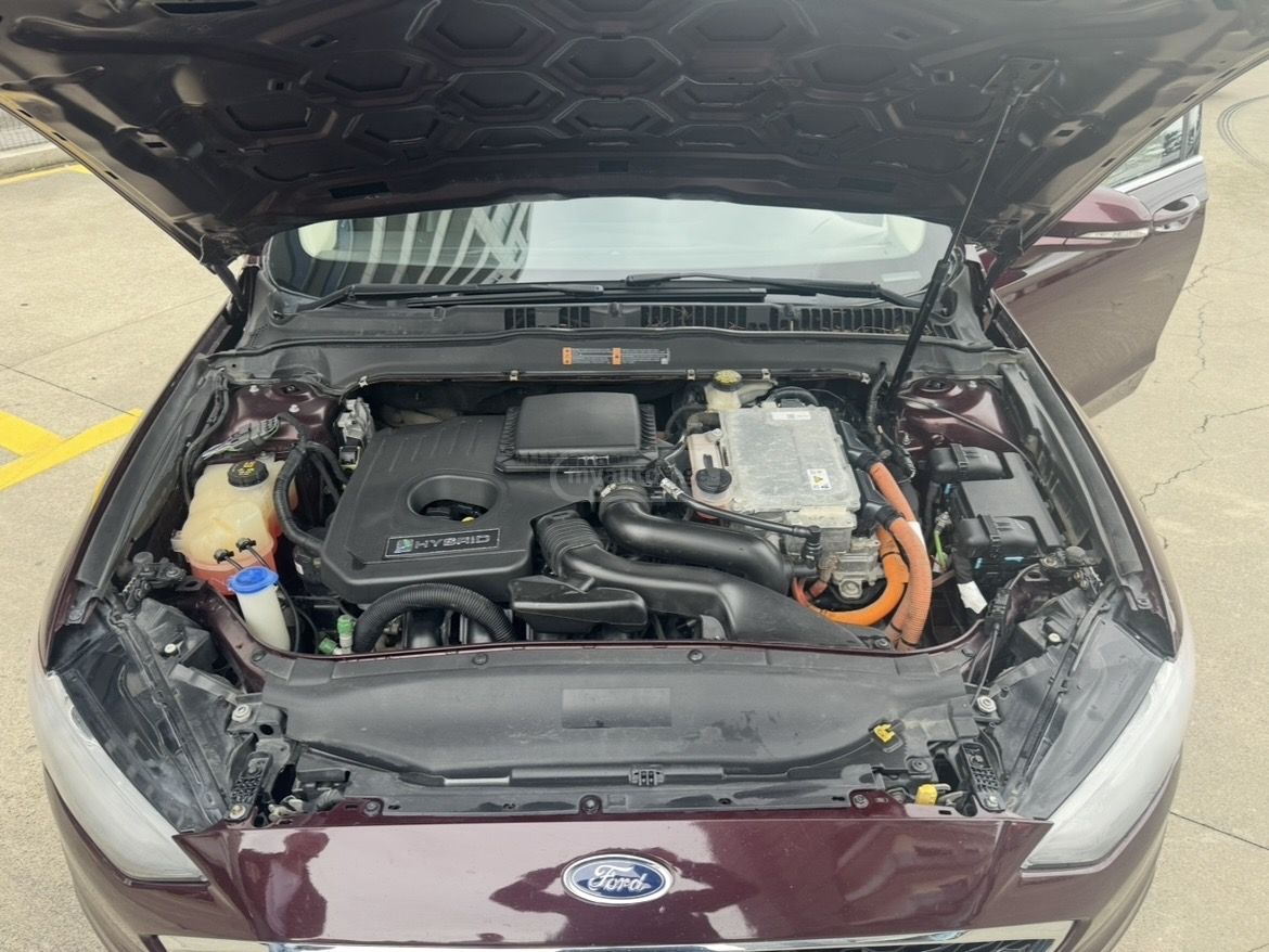 Ford Fusion - фото 12