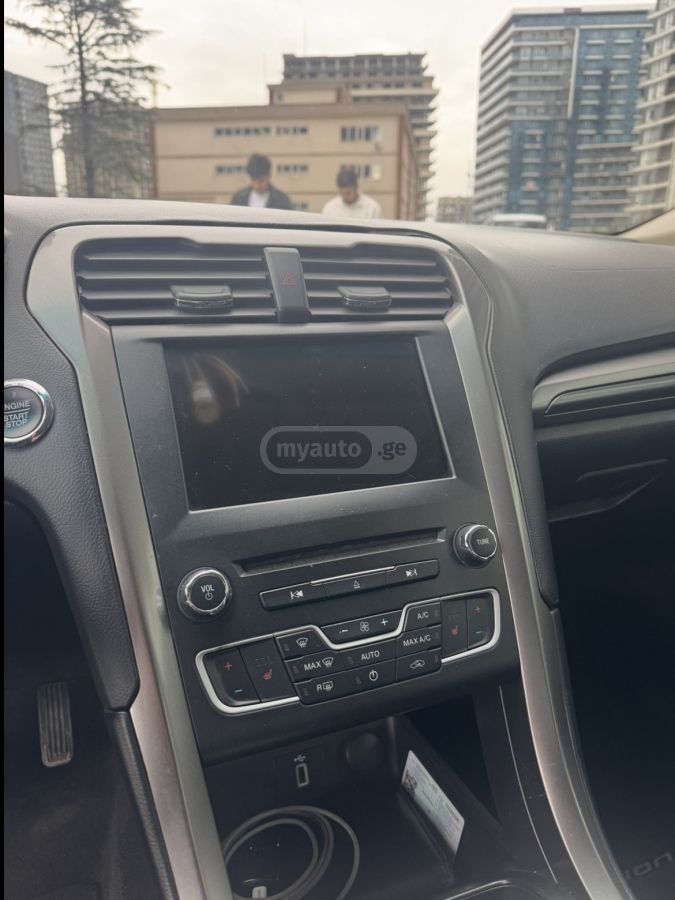 Ford Fusion - фото 13